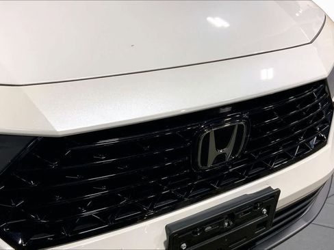 Used 2023 Honda Accord LX image 30