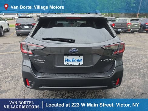 Used 2021 Subaru Outback Premium AWD/4WD image 6