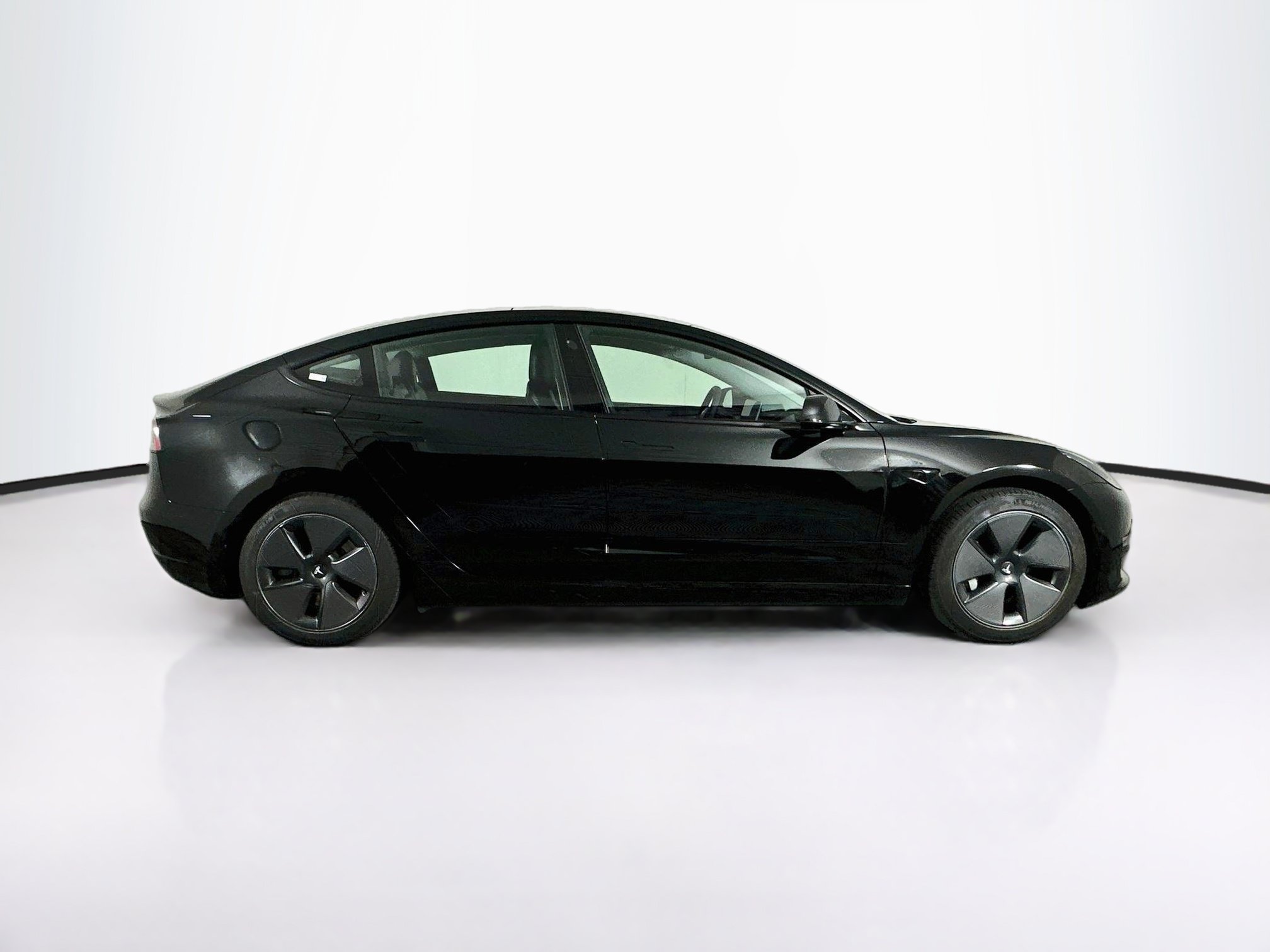 Used 2022 Tesla Model 3 Standard Range RWD image 10