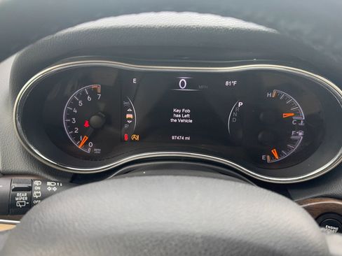 Used 2016 Jeep Grand Cherokee Limited RWD image 11
