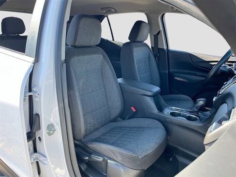 Used 2022 Chevrolet Equinox LT image 26