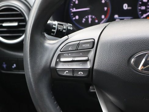 Used 2020 Hyundai Kona Limited w/ Cargo Package image 16