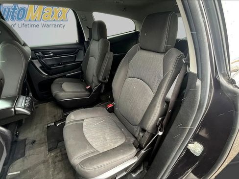 Used 2017 Chevrolet Traverse LT w/ Style and Technology Package AWD/4WD image 28