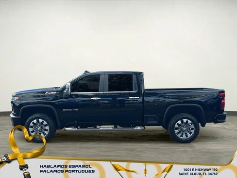Used 2023 Chevrolet Silverado 2500 LT w/ Z71 Chrome Sport Edition image 3