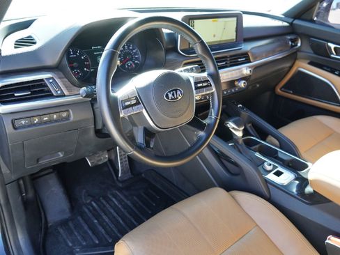 Used 2020 Kia Telluride SX w/ Towing Package image 9