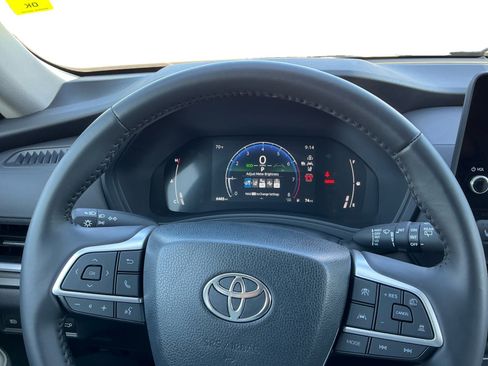 Used 2024 Toyota Grand Highlander AWD image 12
