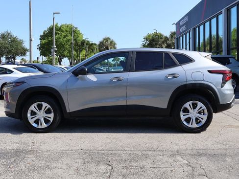 Used 2024 Chevrolet Trax LS w/ Driver Confidence Package FWD image 13