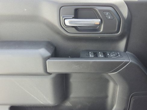 Used 2022 Chevrolet Silverado 1500 Custom RWD image 28