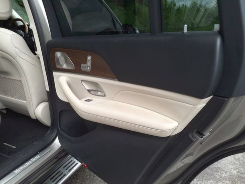 Certified 2022 Mercedes-Benz GLS 450 4MATIC image 13