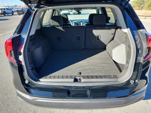 Certified 2023 GMC Terrain SLE image 8