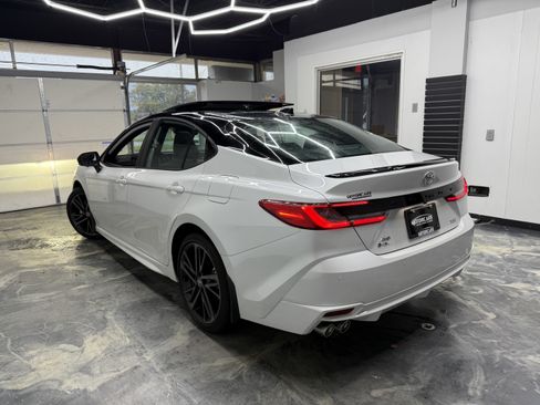 Used 2026 Toyota Camry XSE AWD/4WD image 3