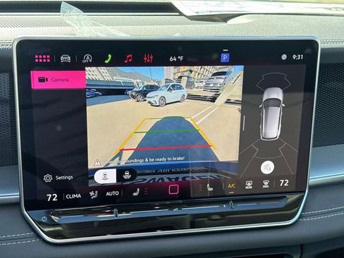 New 2026 Volkswagen Tiguan SE image 22