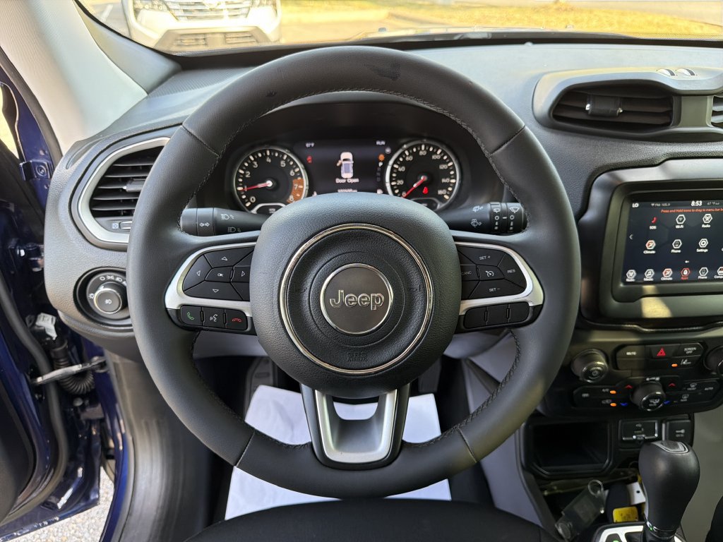 Used 2021 Jeep Renegade Latitude FWD image 23