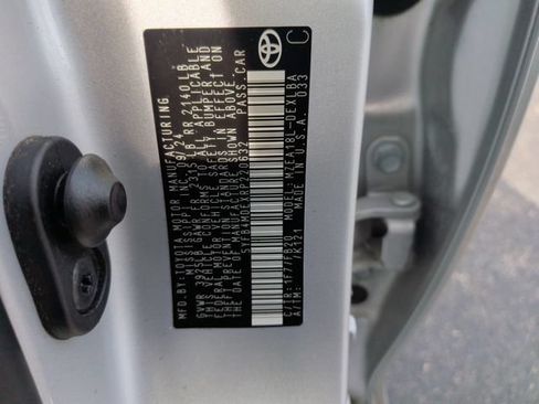 Used 2024 Toyota Corolla LE FWD image 34