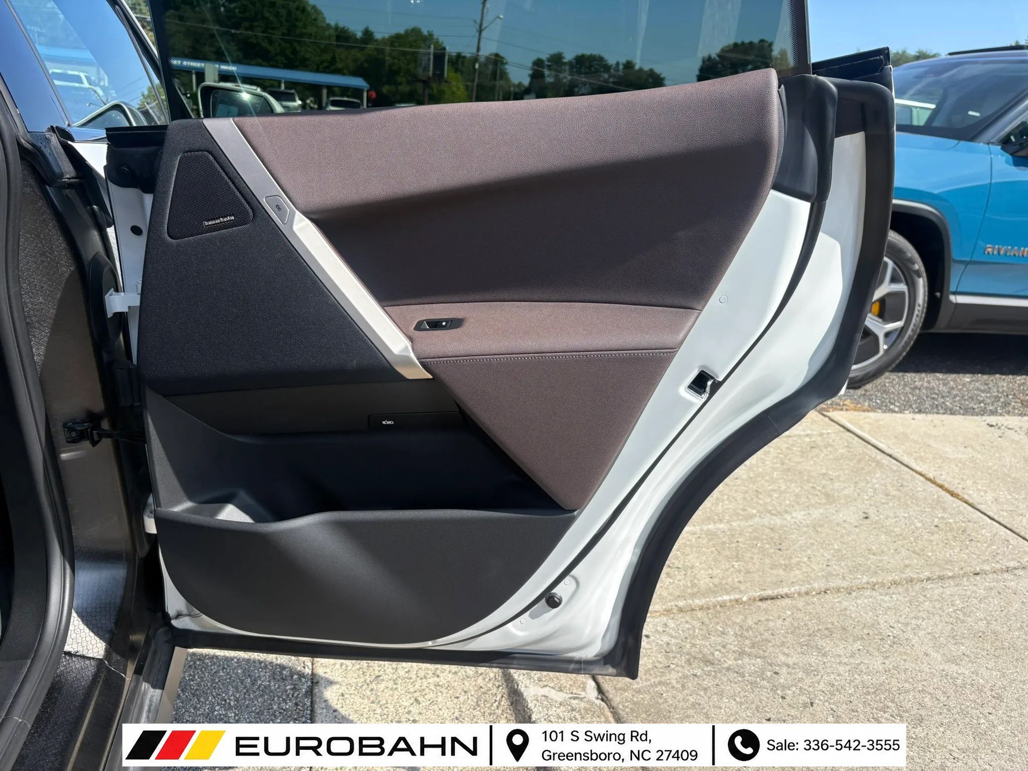 Used 2024 BMW iX xDrive50 AWD/4WD image 13