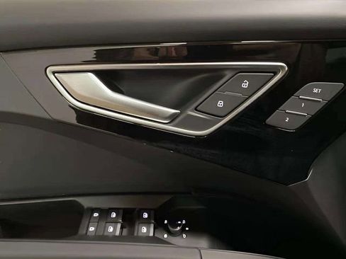 Used 2024 Audi Q4 e-tron Premium Plus w/ Premium Plus image 38