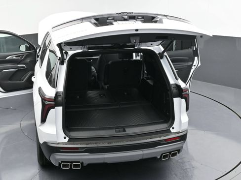 New 2026 Chevrolet Traverse LT w/ Driver Confidence Package FWD image 50