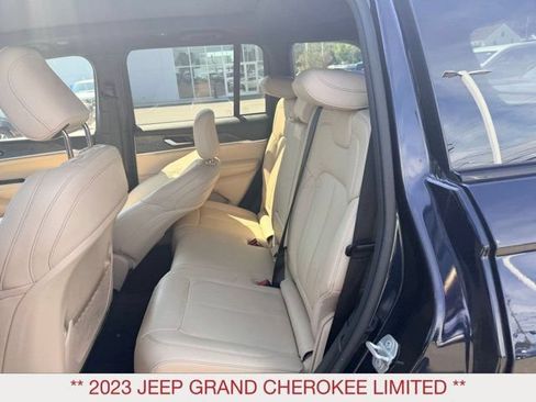 Certified 2023 Jeep Grand Cherokee Limited AWD/4WD image 17
