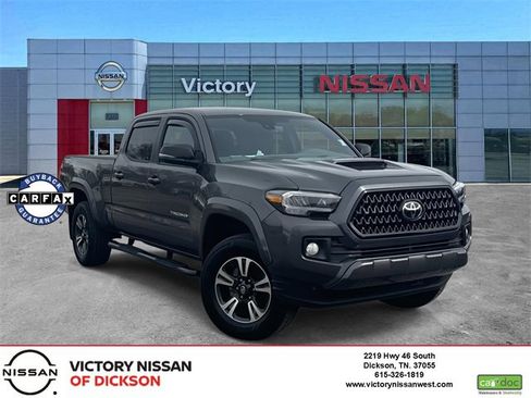 Used 2018 Toyota Tacoma TRD Sport image 1