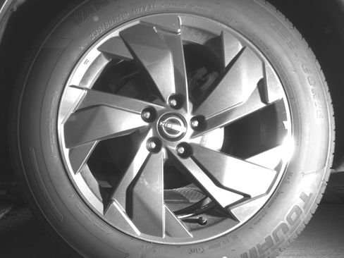 Used 2025 Nissan Rogue SV image 14