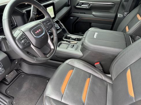 Used 2025 GMC Sierra 3500 AT4 AWD/4WD image 10