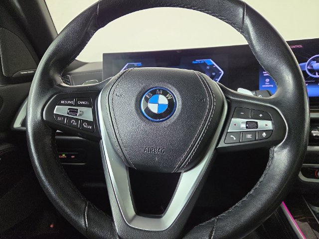Used 2025 BMW X5 xDrive50e AWD/4WD image 22