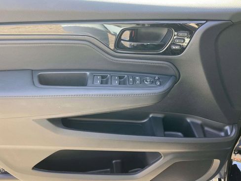 Certified 2025 Honda Odyssey Elite image 16