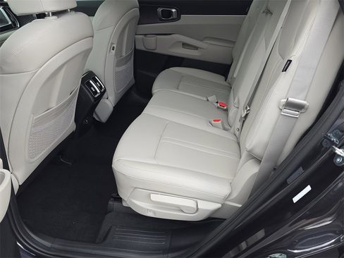 New 2026 Kia Sorento S image 16