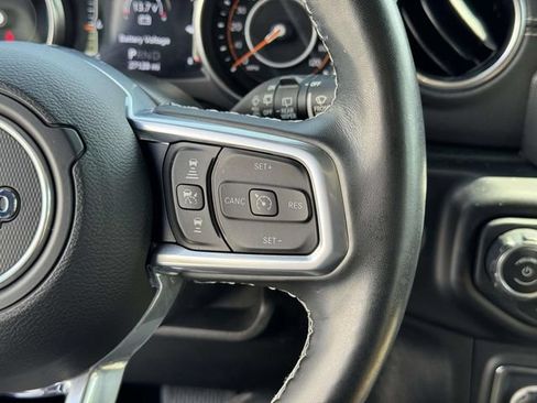 Used 2021 Jeep Wrangler Unlimited Sahara AWD/4WD image 26