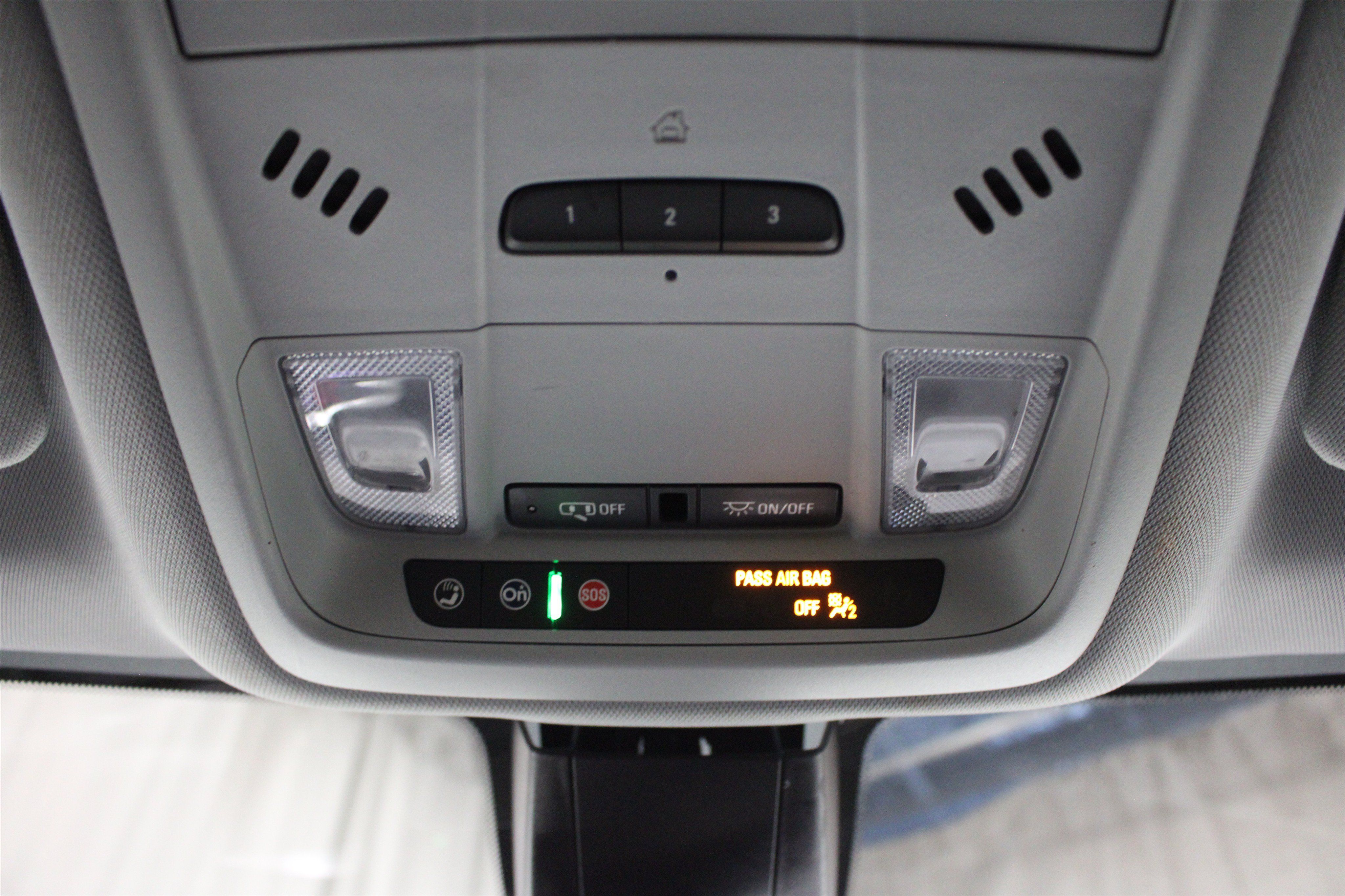 Used 2022 Chevrolet Blazer LT FWD image 20