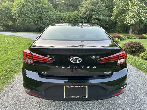 Used 2020 Hyundai Elantra SE w/ Cargo Package (C1) FWD image 9