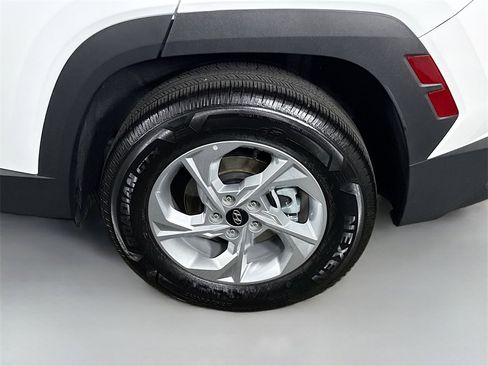 Certified 2024 Hyundai Tucson SE image 34