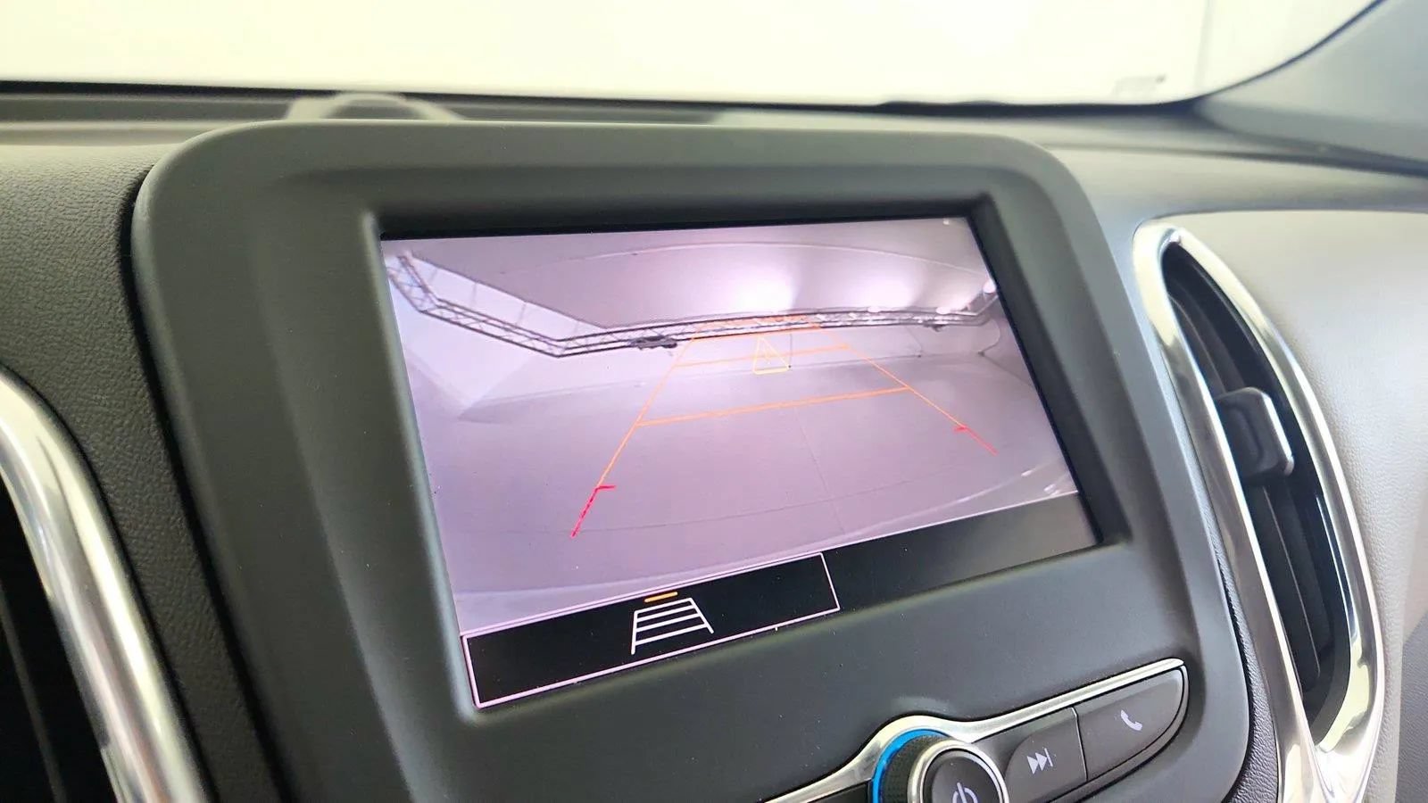 Used 2023 Chevrolet Equinox LS w/ LS Convenience Package FWD image 21