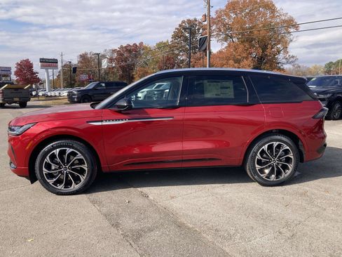 New 2026 Lincoln Nautilus Reserve image 8