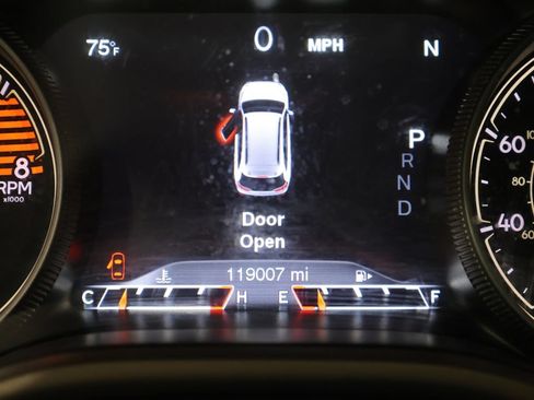 Used 2018 Jeep Cherokee Limited w/ High Altitude Package AWD/4WD image 45