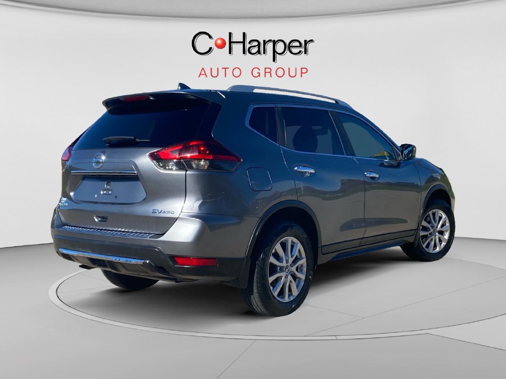 Used 2018 Nissan Rogue SV AWD/4WD image 3
