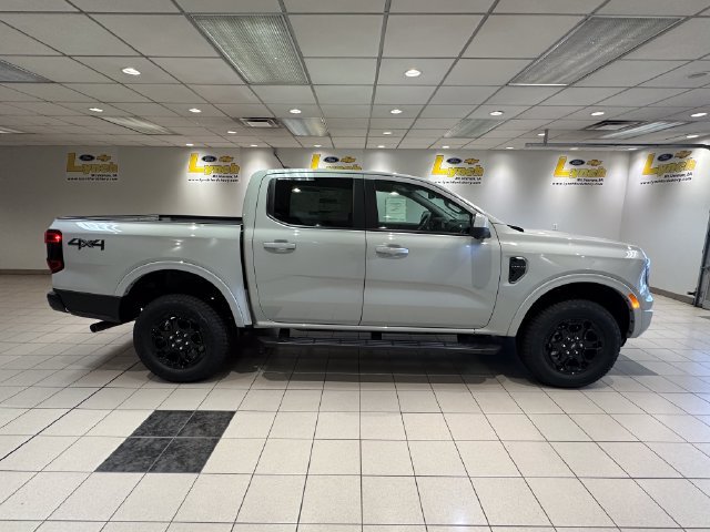 New 2026 Ford Ranger Lariat w/ Black Appearance Package AWD/4WD image 3