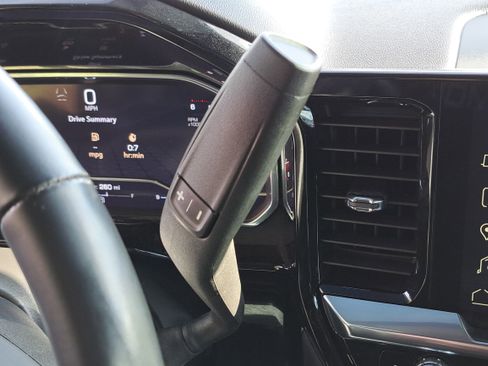 Used 2024 GMC Sierra 1500 SLE w/ Preferred Package image 24