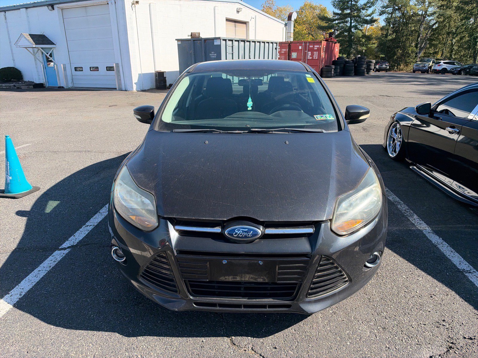 Used 2012 Ford Focus Titanium FWD image 2