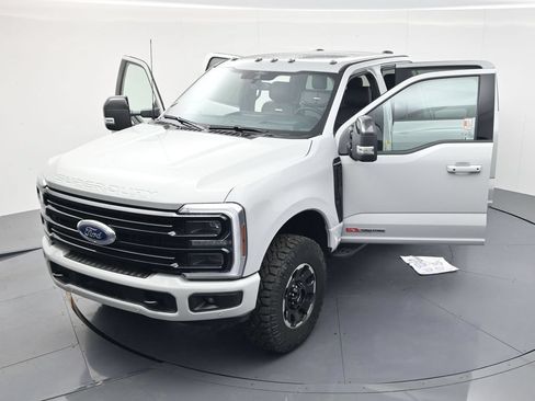 New 2026 Ford F350 Platinum w/ Tremor Off-Road Package AWD/4WD image 46