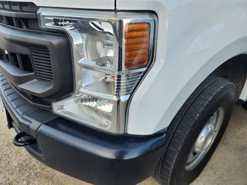 Used 2022 Ford F250 XL w/ Power Equipment Group RWD image 7