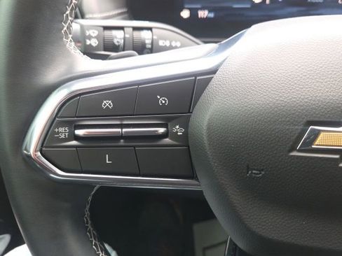 Used 2024 Chevrolet Traverse LT w/ LPO, Floor Liner Package FWD image 39