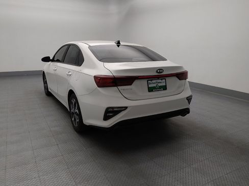 Used 2019 Kia Forte LXS FWD image 6