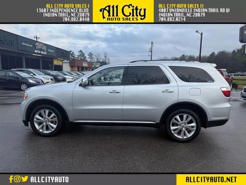 Used 2011 Dodge Durango Crew image 4