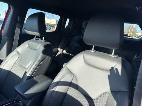 New 2026 Jeep Compass Latitude image 11