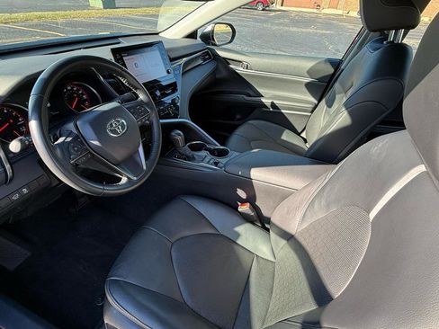 Used 2024 Toyota Camry XSE FWD image 9