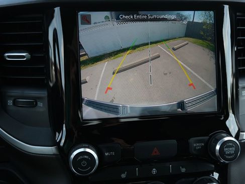 Used 2022 RAM 1500 Big Horn AWD/4WD image 21