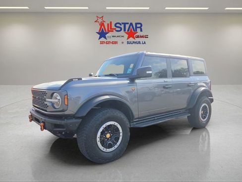 Used 2022 Ford Bronco Badlands w/ Sasquatch Package image 3