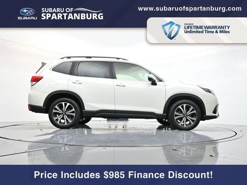 Used 2022 Subaru Forester Limited image 34