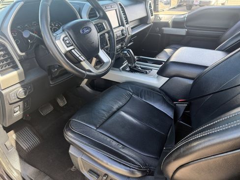 Used 2020 Ford F150 Lariat image 19